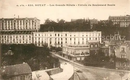 AK / Ansichtskarte Royat Puy de Dome Les Grands Hotels Entree du Boulevard Bazin Kat. Royat