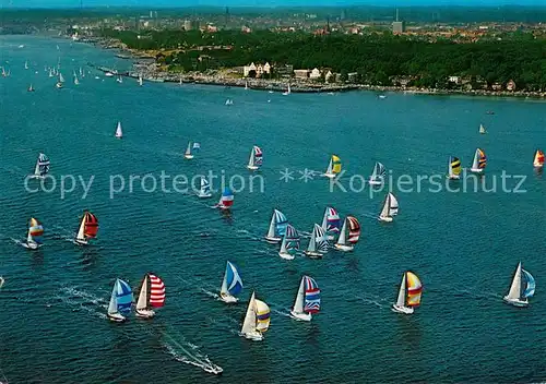 AK / Ansichtskarte Segelboote Regatta Kieler Woche  Kat. Schiffe