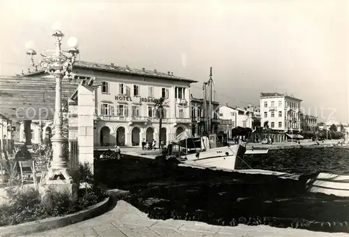 AK / Ansichtskarte Porec Hotel Jadran  Kat. Kroatien