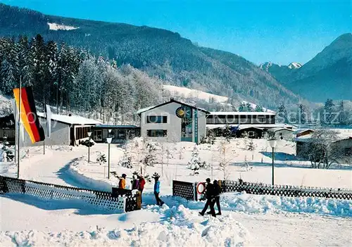 AK / Ansichtskarte Inzell Sport Jugendferiendorf Winter Zwiesel Hochstaufen Kat. Inzell