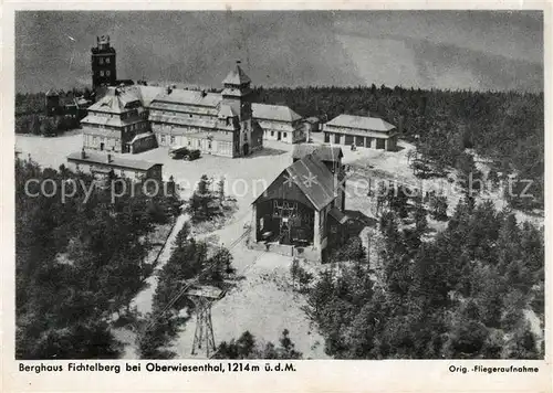 AK / Ansichtskarte Oberwiesenthal Erzgebirge Fliegeraufnahme Berghaus Fichtelberg  Kat. Oberwiesenthal