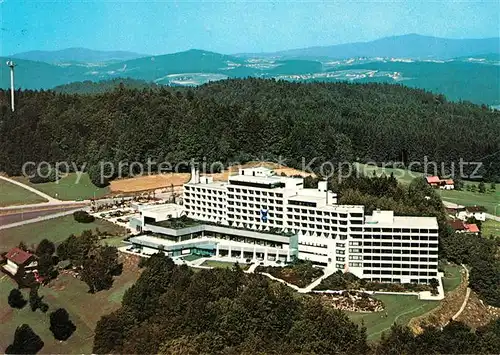 AK / Ansichtskarte Geyersberg Wald Fliegeraufnahme Klinik Schloss Wolfstein Kat. Freyung