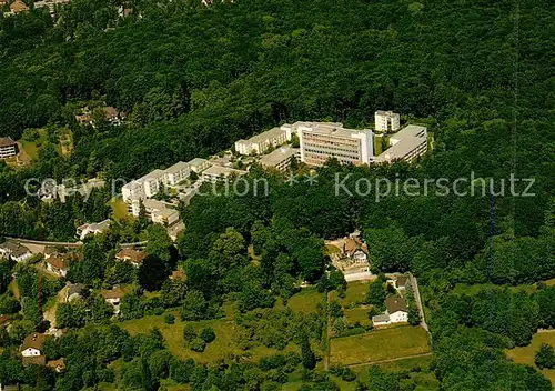AK / Ansichtskarte Bad Homburg Fliegeraufnahme Klinik Wingertsberg Kat. Bad Homburg v.d. Hoehe