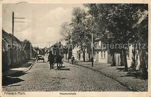 AK / Ansichtskarte Friesack Nauenerstrasse Pferdewagen Kat. Friesack