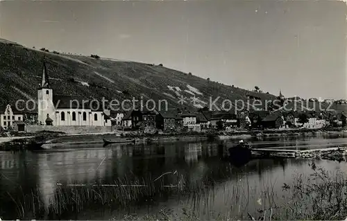 Bernkastel Kues Uferpartie an der Mosel Kirche Kat. Bernkastel Kues