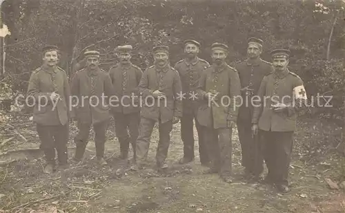 AK / Ansichtskarte Militaria WK1 Gruppenfoto Rotes Kreuz 