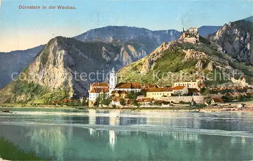 AK / Ansichtskarte Duernstein Wachau Donaupartie mit Kirche und Ruine Kuenstlerkarte Kat. Duernstein