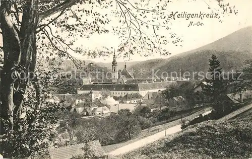 AK / Ansichtskarte Heiligenkreuz Niederoesterreich Cistercienser Abtei Kat. Heiligenkreuz