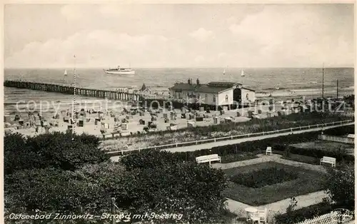 AK / Ansichtskarte Zinnowitz Ostseebad Strand mit Seesteg