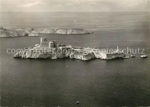 AK / Ansichtskarte Marseille Bouches du Rhone Fliegeraufnahme Schloss