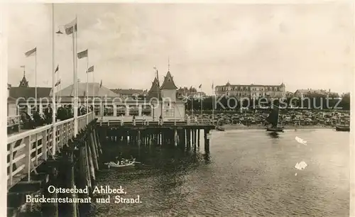 AK / Ansichtskarte Ahlbeck Ostseebad Brueckenrestaurant und Strand Kat. Heringsdorf Insel Usedom