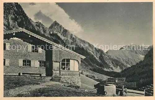 AK / Ansichtskarte Gerstruben Bergdorf mit Hoefatsspitze Allgaeuer Alpen Kat. Oberstdorf