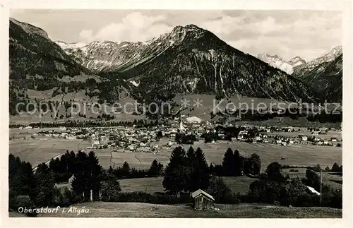 AK / Ansichtskarte Oberstdorf Gesamtansicht mit Alpenpanorama Kat. Oberstdorf