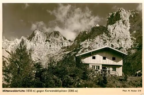 AK / Ansichtskarte Karwendel Mittenwalder Huette Karwendelspitzen Kat. Schwaz