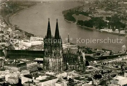 AK / Ansichtskarte Koeln Rhein Dom Rhein Fliegeraufnahme Kat. Koeln