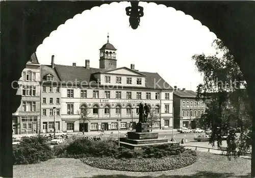 AK / Ansichtskarte Zeitz Friedensplatz Kat. Zeitz