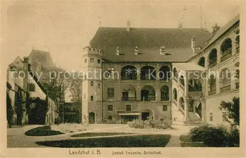 AK / Ansichtskarte Landshut Isar Schloss Trausnitz Schlosshof Kat. Landshut