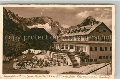 AK / Ansichtskarte Garmisch Partenkirchen Kreuzeckhaus gegen Zugspitze Hoellentalgletscher Waxenstein Schwarzenkopf Serie Deutsche Heimatbilder Huber Karte Nr 43 Kat. Garmisch Partenkirchen