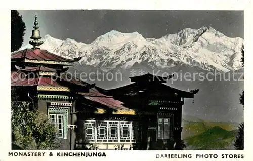 AK / Ansichtskarte Nepal Monastery and Kinchenjunga Himalaya Kat. Nepal