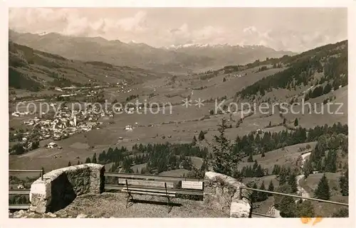 AK / Ansichtskarte Hindelang Landschaftspanorama Blick gegen Sonthofener Berge und Immenstaedter Berge Alpenpanorama Kat. Bad Hindelang