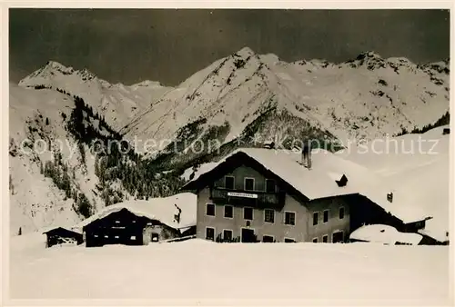 Steeg Tirol Edelweisshaus Kaisers Alpenpanorama Winterlandschaft Kat. Steeg Lechtal