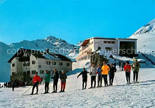 AK / Ansichtskarte Serfaus Tirol Skigruppe mit Koelnerhaus Kat. Serfaus