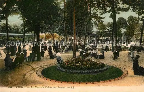 AK / Ansichtskarte Vichy Allier Le Parc du Palais des Sources Kat. Vichy