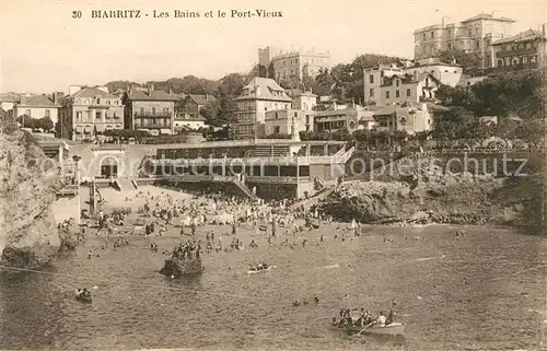 AK / Ansichtskarte Biarritz Pyrenees Atlantiques Les Bains et le Port vieux Kat. Biarritz