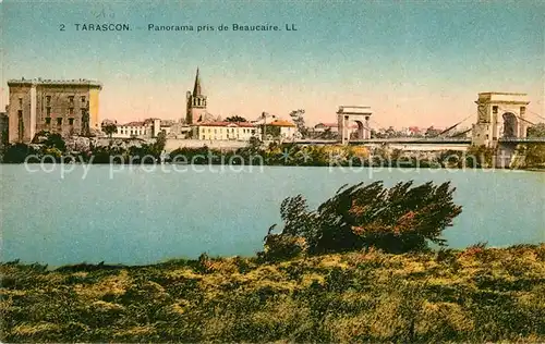 AK / Ansichtskarte Tarascon Bouches du Rhone Panorama pris de Beaucaire Pont