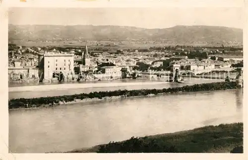 AK / Ansichtskarte Tarascon Bouches du Rhone Le Rhone et la ville vus de Beaucaire