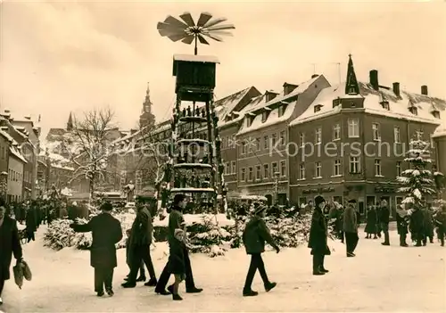 AK / Ansichtskarte Schneeberg Erzgebirge Winteraufnahme Weihnachtspyramide Kat. Schneeberg