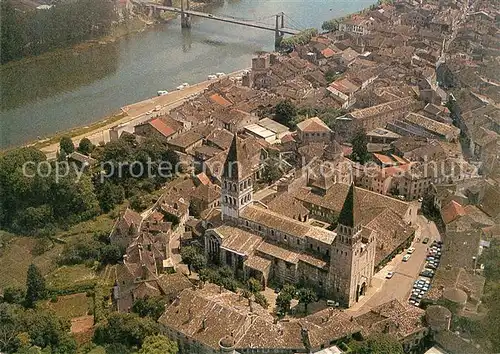 AK / Ansichtskarte Tournus Vue aerienne de lAbbaye St Philibert Fliegeraufnahme Kat. Tournus