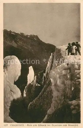 AK / Ansichtskarte Chamonix Sur les Seracs du Glacier des Bossons Kat. Chamonix Mont Blanc