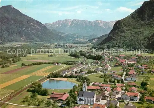 AK / Ansichtskarte Flintsbach Inn mit Kranzhorn und Kaisergebirge Fliegeraufnahme Kat. Flintsbach a.Inn