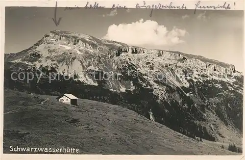 AK / Ansichtskarte Schwarzwasserhuette Berghuette mit Hoch Ifen Allgaeuer Alpen Kat. Hirschegg Kleinwalsertal