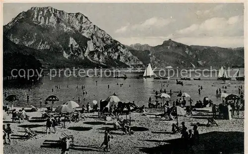 AK / Ansichtskarte Gmunden Salzkammergut Strandbad am Traunsee Alpen Kat. Gmunden