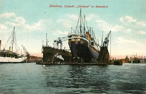AK / Ansichtskarte Dampfer Oceanliner Cleveland im Riesendock Hamburg  Kat. Schiffe