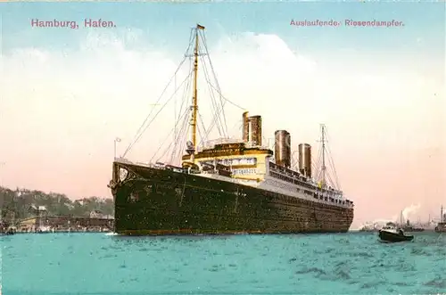 AK / Ansichtskarte Dampfer Oceanliner Hamburg Hafen  Kat. Schiffe
