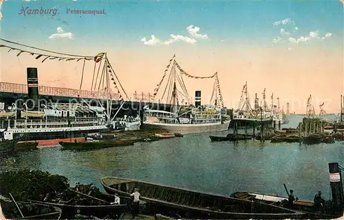 AK / Ansichtskarte Schiffe Ships Navires Hamburg Petersenquai