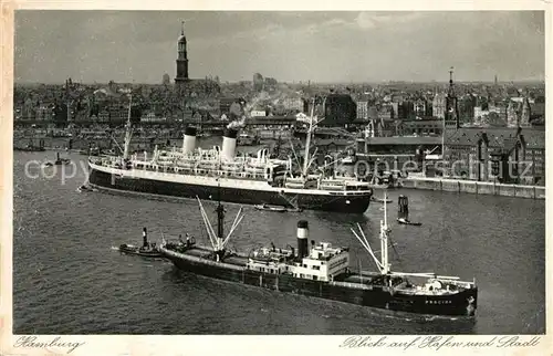 AK / Ansichtskarte Dampfer Oceanliner Hamburg Hafen  Kat. Schiffe