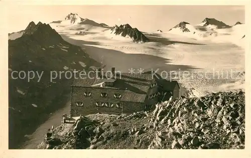 AK / Ansichtskarte Ramolhaus Berghuette mit Gurglergletscher und Hochwilde oetztaler Alpen Kat. Neustift im Stubaital