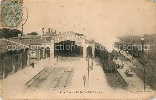 AK / Ansichtskarte Vierzon La Gare Chemin de Fer Train vue du pont Kat. Vierzon