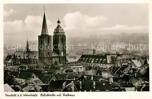 AK / Ansichtskarte Neustadt Weinstrasse Stiftskirche mit Rathaus Kat. Neustadt an der Weinstr.