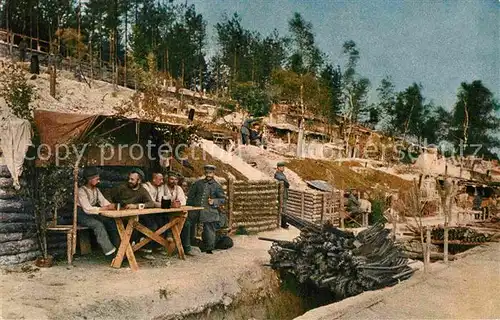 AK / Ansichtskarte Militaria Soldatenleben Truppenlager im Hexenkessel Unterstand WK1 