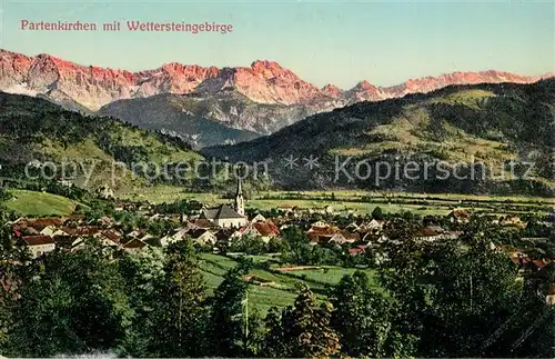 AK / Ansichtskarte Partenkirchen Gesamtansicht mit Alpenpanorama Wettersteingebirge Kat. Garmisch Partenkirchen