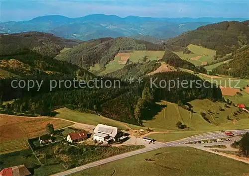 AK / Ansichtskarte Oberprechtal Fliegeraufnahme Hoehengasthaus Landwassereck Kat. Elzach