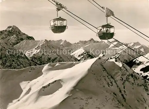 AK / Ansichtskarte Seilbahn Riezlern Kanzelwand Kleinwalsertal Widderstein Hochkuenzelspitze Kat. Bahnen