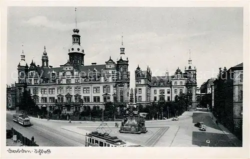 AK / Ansichtskarte Dresden Schloss Kat. Dresden Elbe