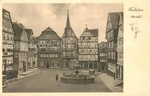 AK / Ansichtskarte Fritzlar Markt Brunnen Altstadt Fachwerkhaeuser Kat. Fritzlar