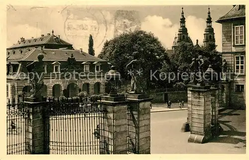 AK / Ansichtskarte Fulda Blick vom Schlosshof auf Hauptwache und Dom Kat. Fulda